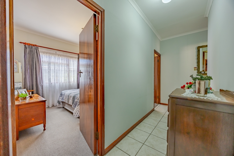 3 Bedroom Property for Sale in Bothasig Western Cape